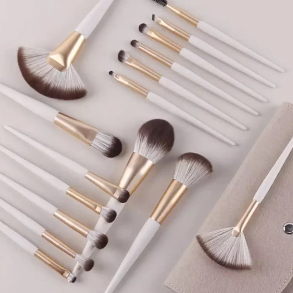 Gold and taupe badger face and eye makeup brush 16 piece set - Picture 3 of 3